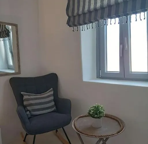 Apartament Establos Almasuria 